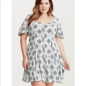 Torrid Medallion Print Button Front Skater Dress